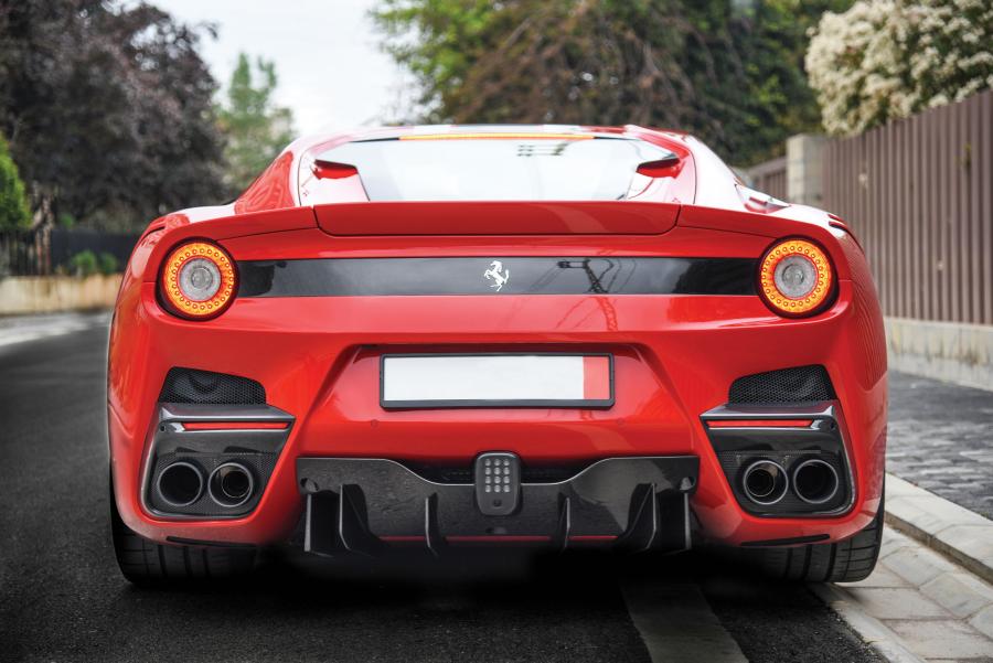 Ferrari F12tdf Tailor Made 2017 года  (фото 9 из 42)
